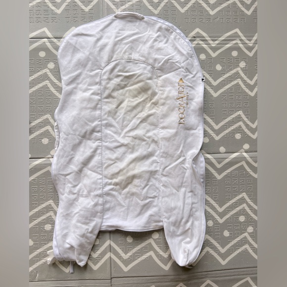 Dockatot + extra Case + hanging toys - Picture 7 of 8